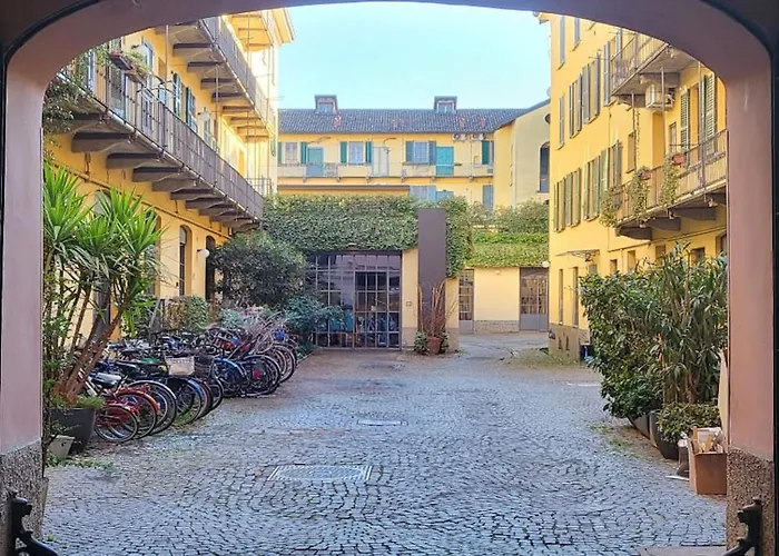 Il Melograno Sul Naviglio * Mailand