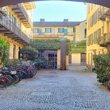 Il Melograno Sul Naviglio * Milan